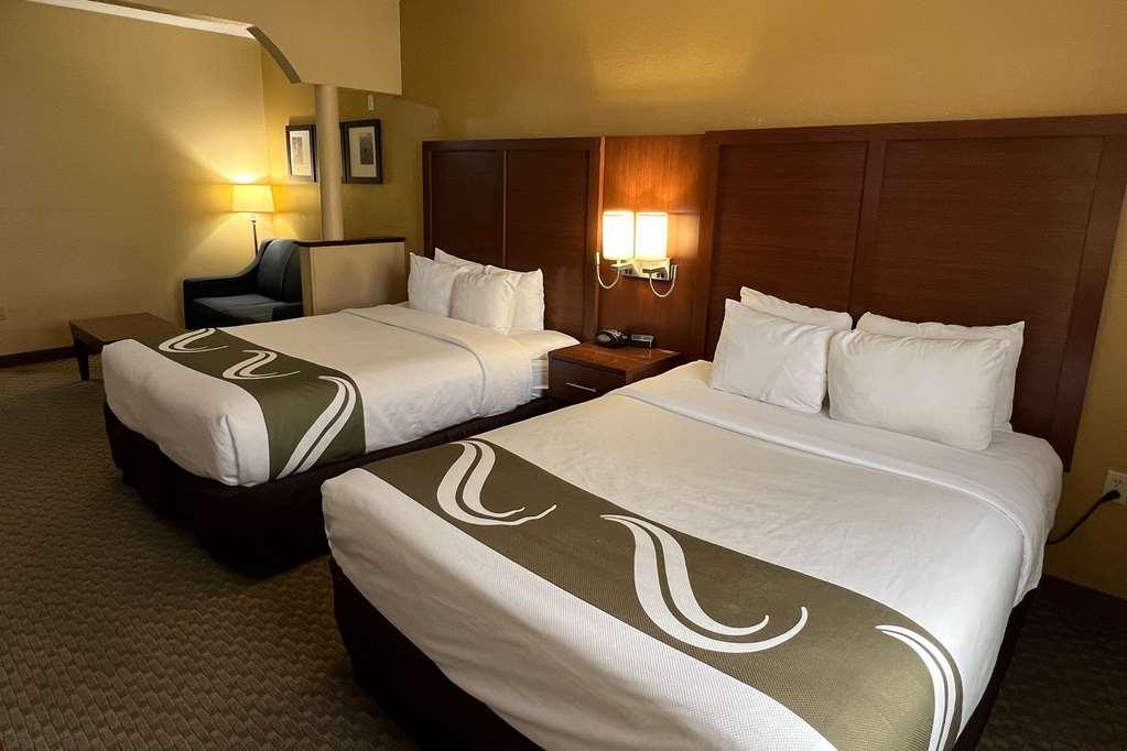 Quality Suites Midland North Loop 250 Rum bild