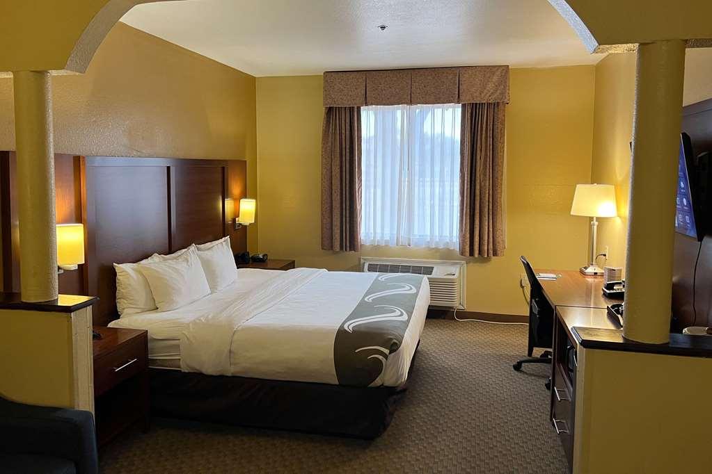 Quality Suites Midland North Loop 250 Rum bild